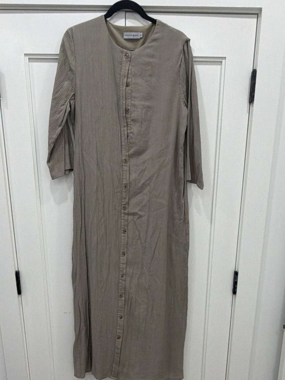 Creative Genius Women's Shirt Dress L Beige Button-Front Long Sleeve Midi
